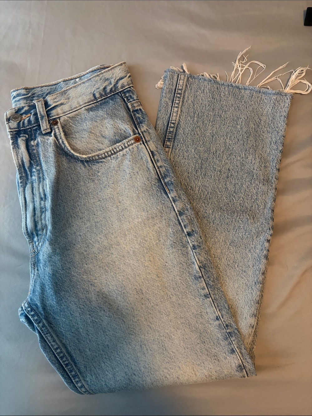 zara • straight leg raw hem jeans
